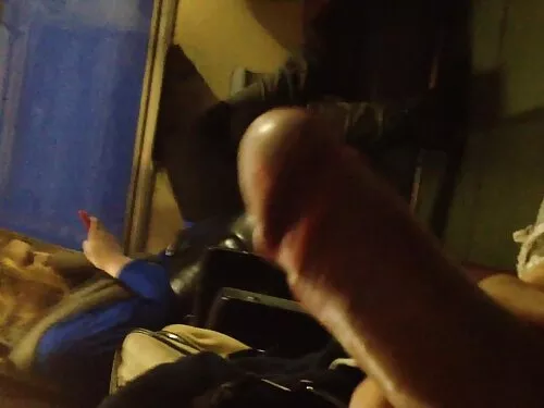 Įdegusi mama važiuoj ...