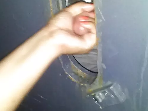 Pirštais nuplėšęs ja ...
