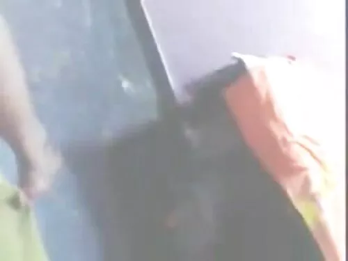 Išsiurbusi jauna vok ...